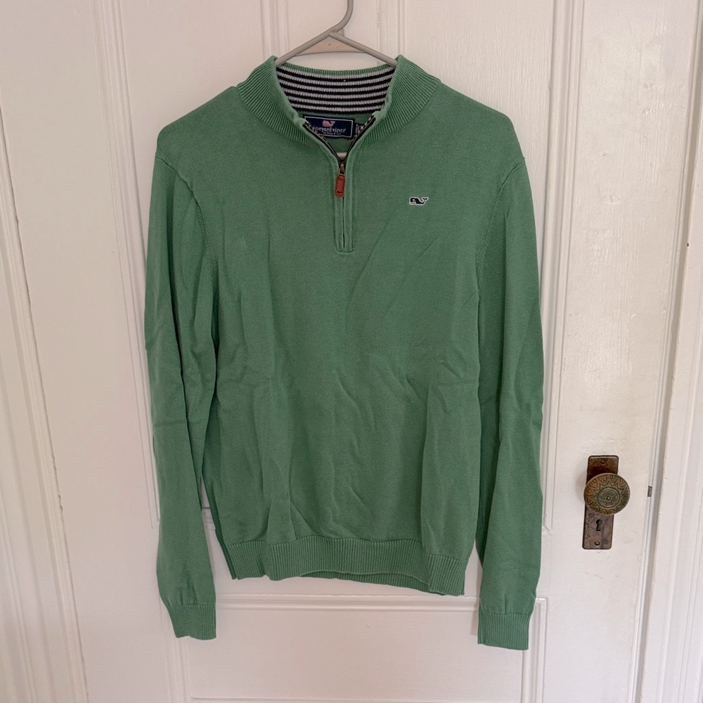 Vineyard Vines boys XL green quarter-zip
sweater
